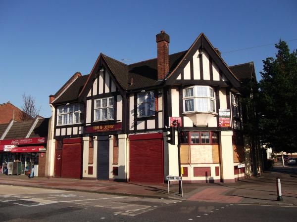 Spread Eagle London E15 taken July 2012. (Pub, External). Published on 12-11-2013