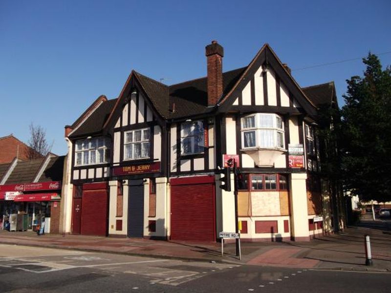 Spread Eagle London E15 taken July 2012. (Pub, External). Published on 12-11-2013