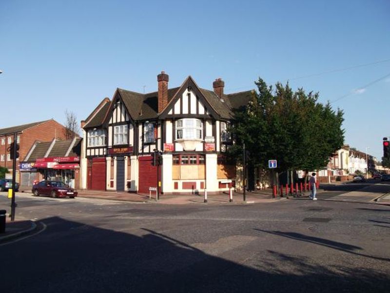 Spread Eagle London E15 taken July 2012. (Pub, External). Published on 12-11-2013