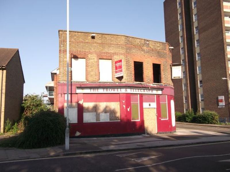 Trowel & Telegraph London E15 taken July 2012. (Pub, External). Published on 12-11-2013