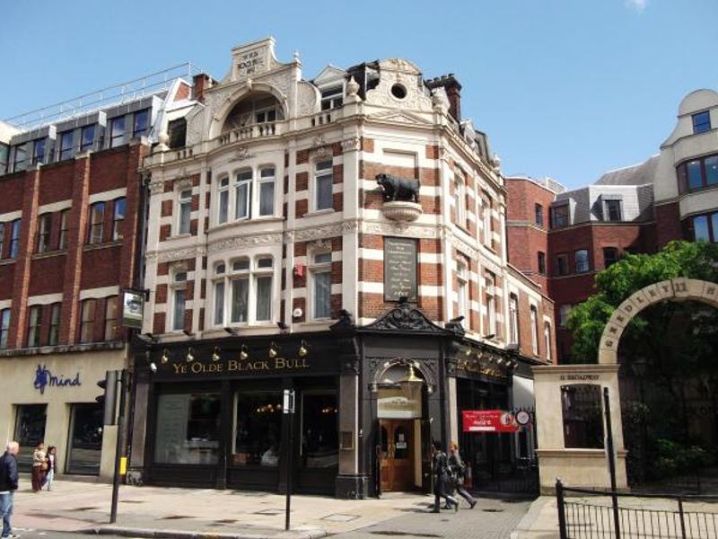Ye Olde Black Bull taken July 2012. (Pub, External, Key). Published on 12-11-2013