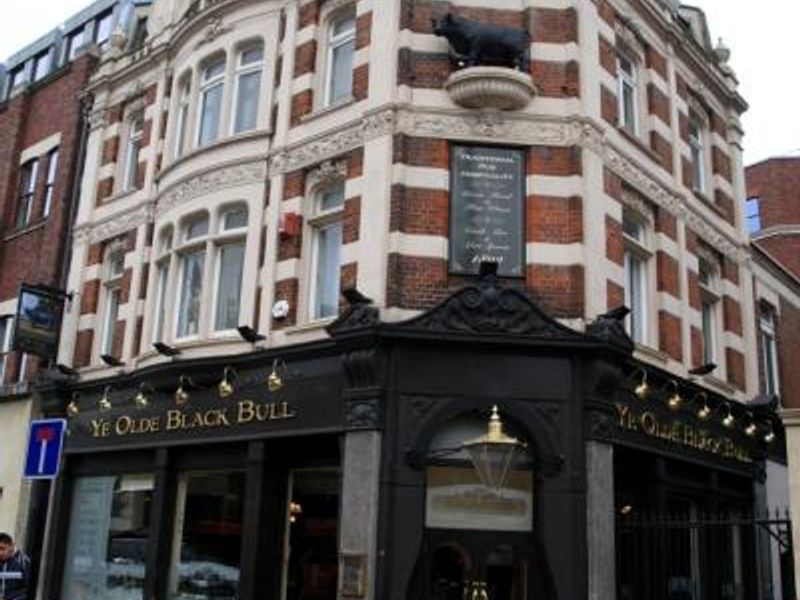 Olde Black Bull London E15. (Pub, External). Published on 10-11-2013 