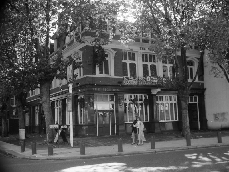 Pigeons London E15 taken in Oct 1988.. (Pub, External, Key). Published on 25-11-2018