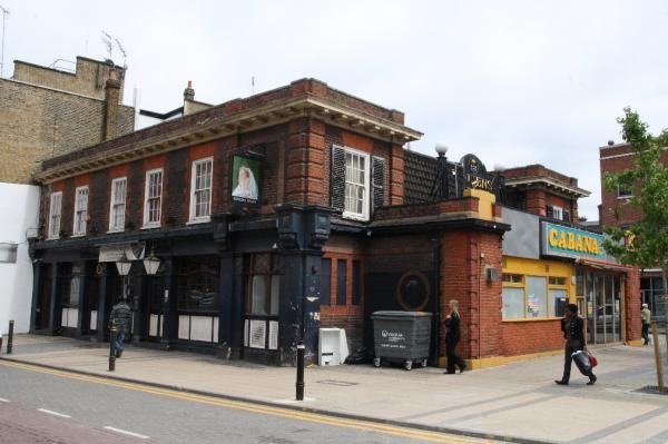 Queens Head London E15. (Pub, External). Published on 11-11-2013