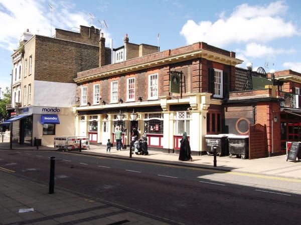 Queens Head London E15 taken July 2012. (Pub, External, Key). Published on 11-11-2013