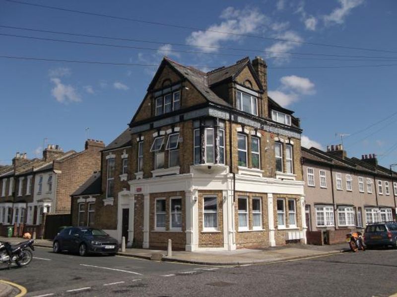 Bakers Arms London E15. (Pub, External). Published on 10-11-2013 