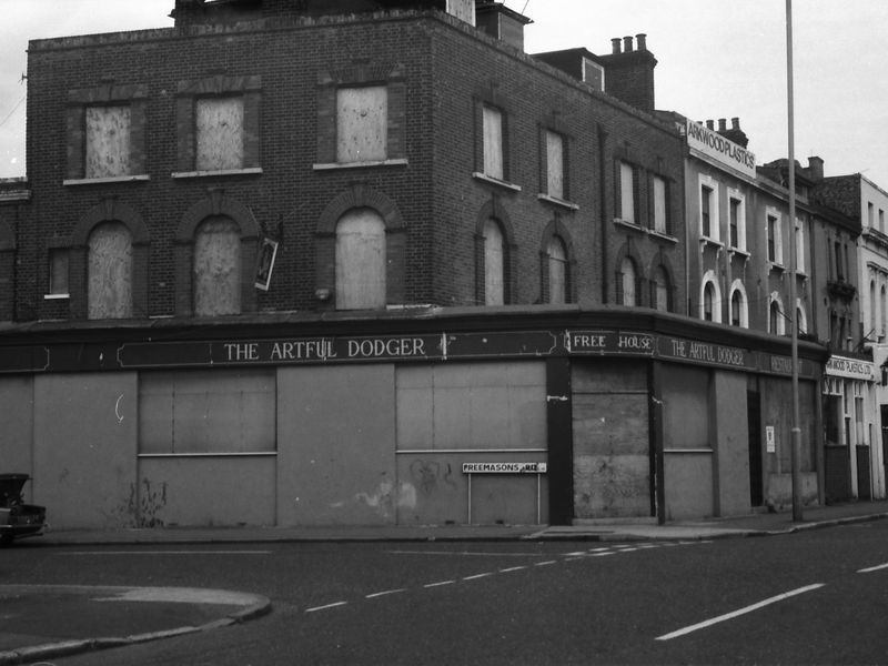 Artful Dodger London E16 taken in 1988.. (Pub, External). Published on 09-01-2019 