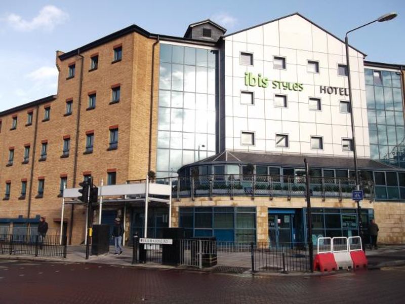 Artful Dodger (site of) London E16 taken in Oct 2014. (Pub). Published on 02-05-2016 