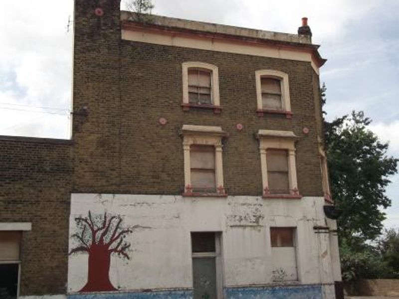 Huntingdon Arms London E16 taken Aug 2012. (Pub). Published on 02-05-2016