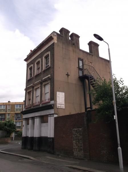 Huntingdon Arms London E16 taken Aug 2012. (Pub). Published on 02-05-2016