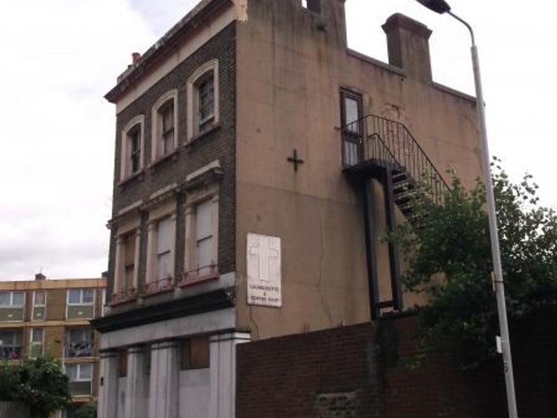 Huntingdon Arms London E16 taken Aug 2012. (Pub). Published on 02-05-2016