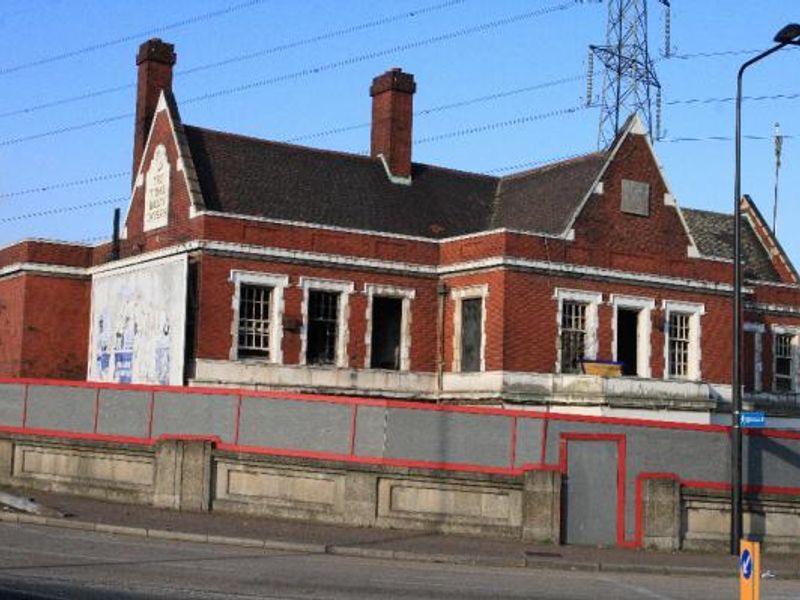 Tidal Basin Tavern London E16. (Pub, External). Published on 15-11-2013