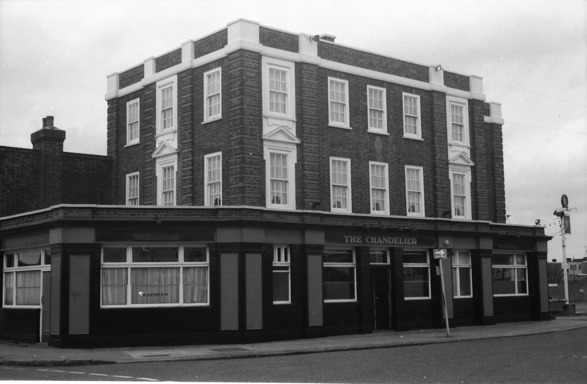 Chandelier London E16 taken in 1986.. (Pub, External, Key). Published on 09-01-2019