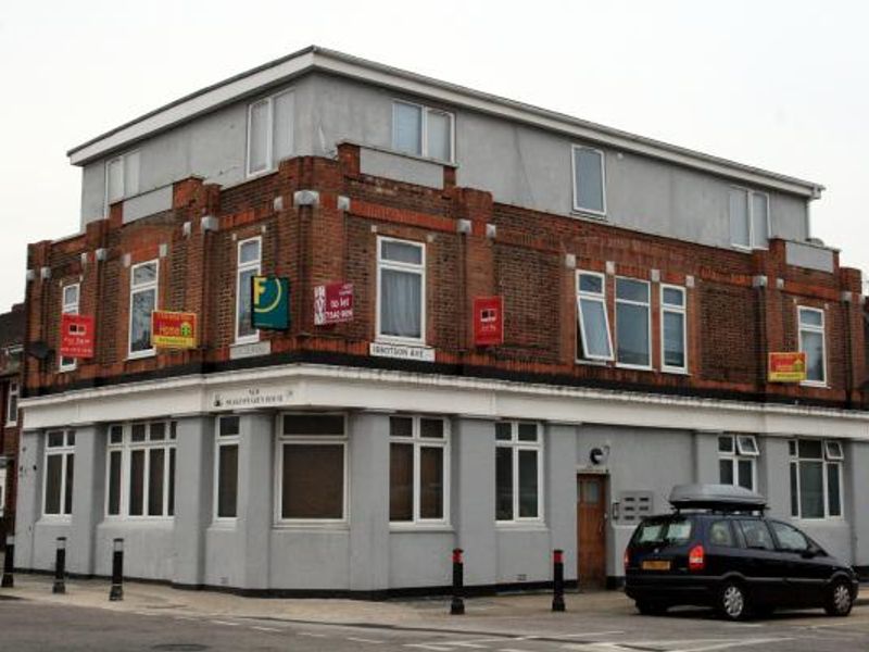 Shakespeares Head London E16. (Pub, External, Key). Published on 15-11-2013