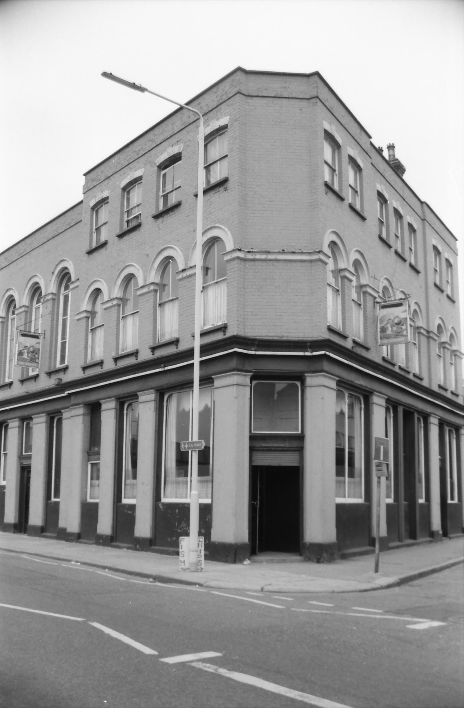 Railway Hotel London E16 taken 17 Sept 1988.. (Pub, External, Key). Published on 09-01-2019