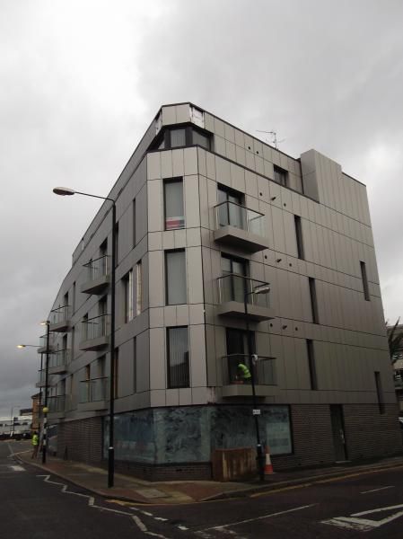 Railway Hotel London E16 takenAug 2012. (Pub, External, Key). Published on 15-11-2013