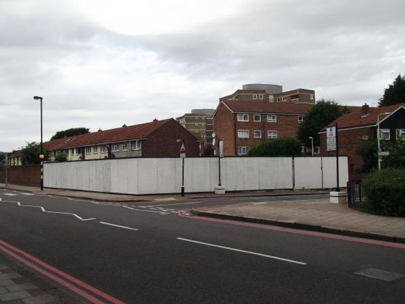 California London E16 taken July 2012. (Pub, External, Key). Published on 14-11-2013 