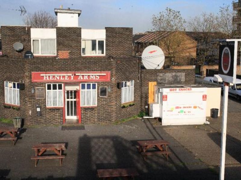 Henley Arms London E16. (Pub, External). Published on 15-11-2013