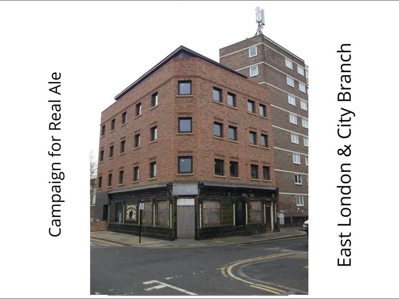 Royal Oak Woodman Street London E16-20211223.. (Pub, External). Published on 08-01-2022