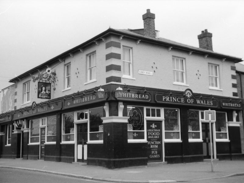 Prince of Wales London E16 taken 17 Sept 1988.. (Pub, External, Key). Published on 09-01-2019