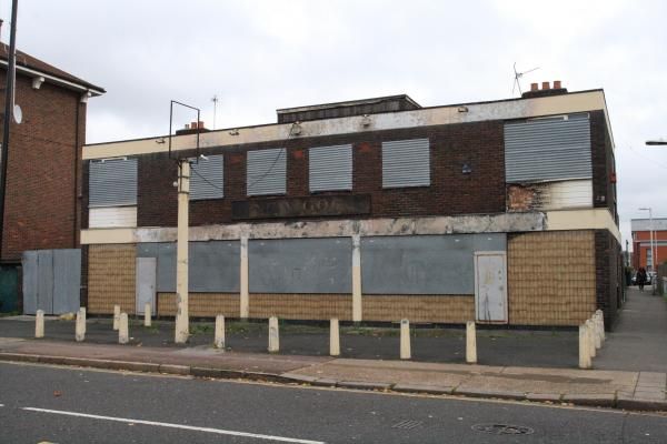 New Gog London E16. (Pub, External). Published on 15-11-2013