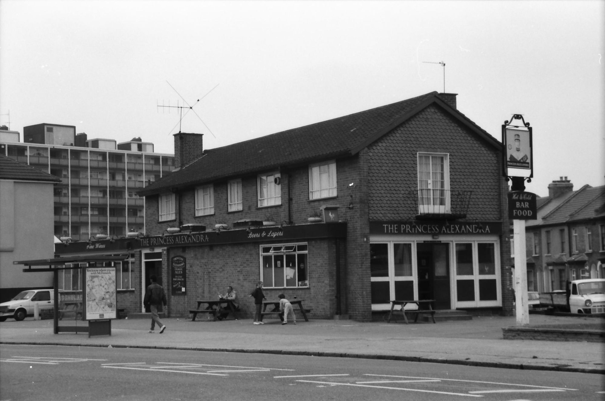 Princess Alexandra London E16 taken 17 Sept 1988.. (Pub, External). Published on 09-01-2019