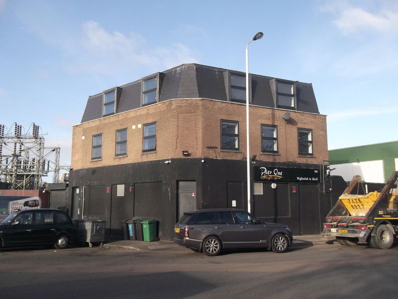 Dartmouth Arms London E16 taken 20 Jan 2018.. (Pub, External). Published on 16-04-2019