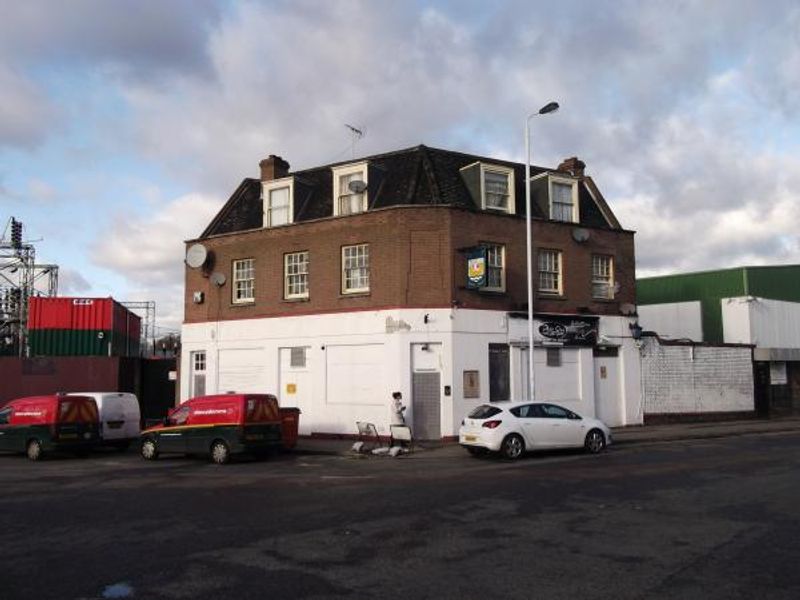 Dartmouth Arms London E16 taken Jan 2014. (Pub, External). Published on 23-01-2014