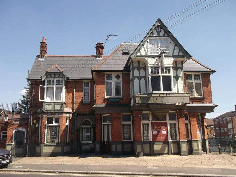 E17-LordBrooke1-20180715.. (Pub, External). Published on 05-08-2018