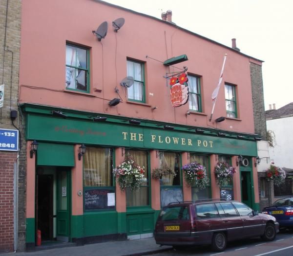 Flower Pot London E17 taken Aug 2007. (Pub, External). Published on 18-11-2013