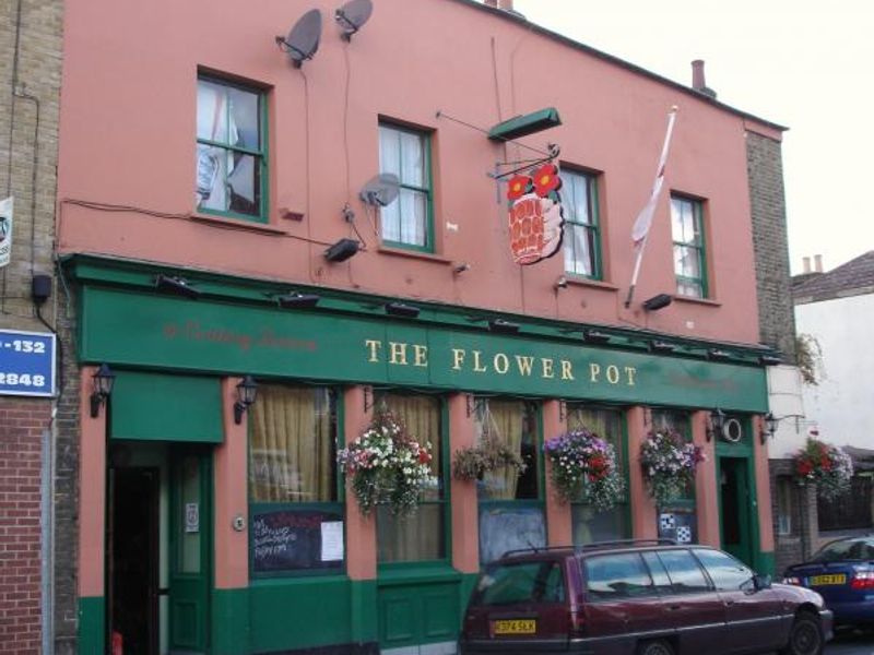 Flower Pot London E17 taken Aug 2007. (Pub, External). Published on 18-11-2013
