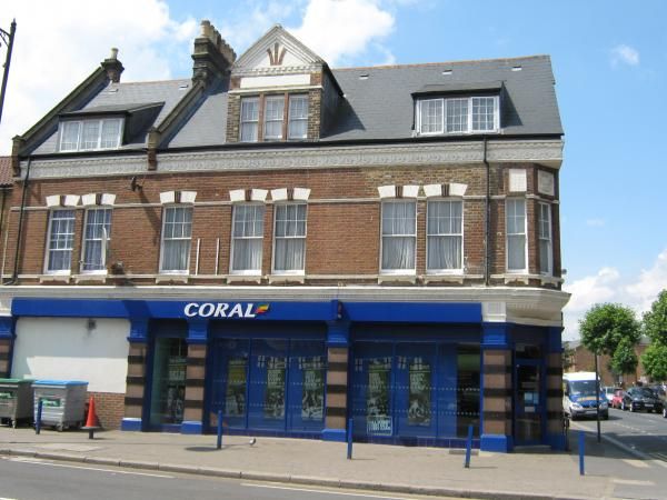 White Swan London E17. (Pub, External, Key). Published on 18-11-2013
