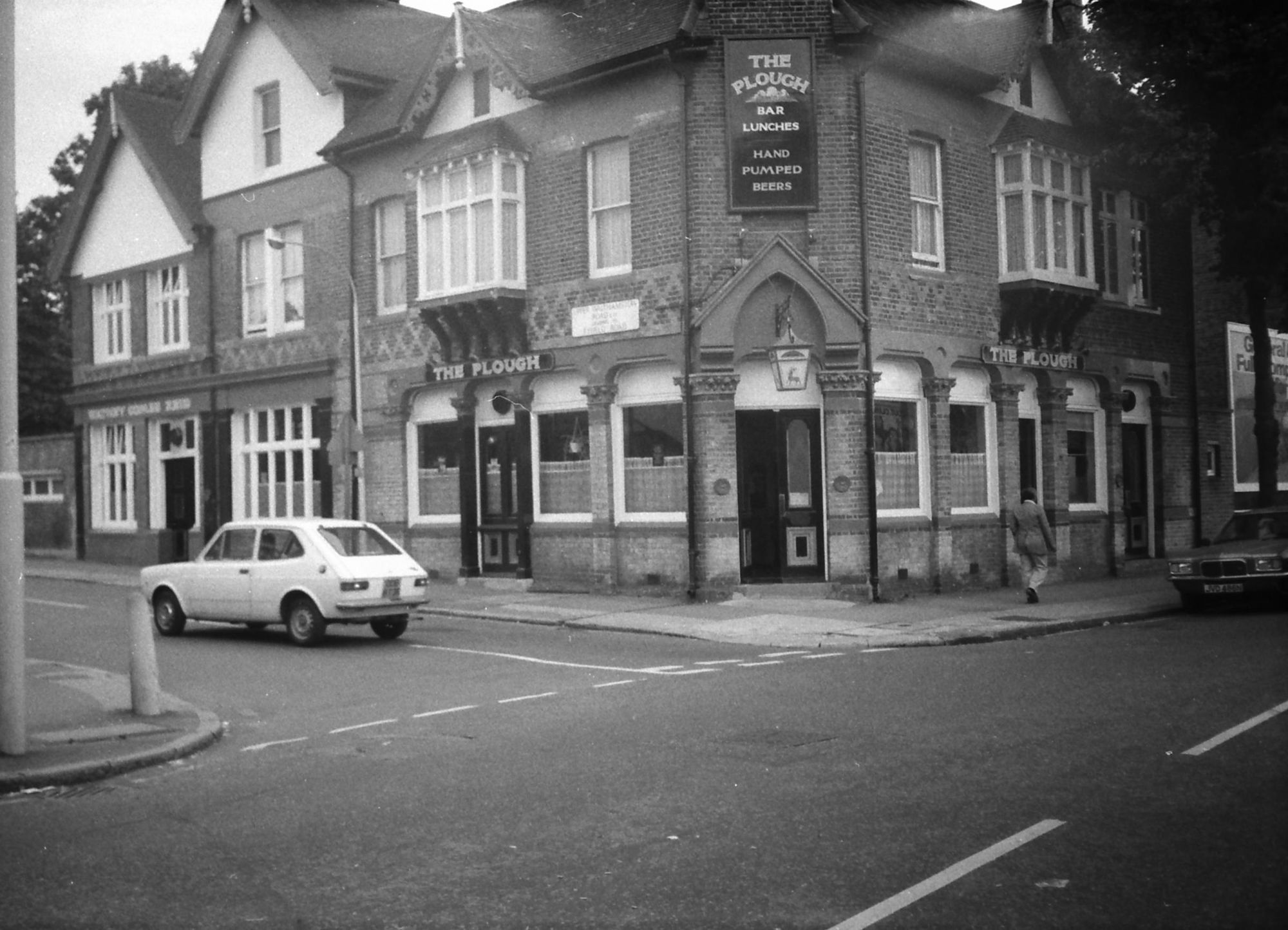 Plough London E17 taken in 1986.. (Pub, External). Published on 10-01-2019