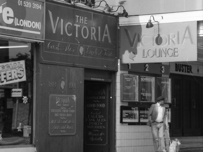 Victoria London E17 taken in 1988.. (Pub, External). Published on 10-01-2019 