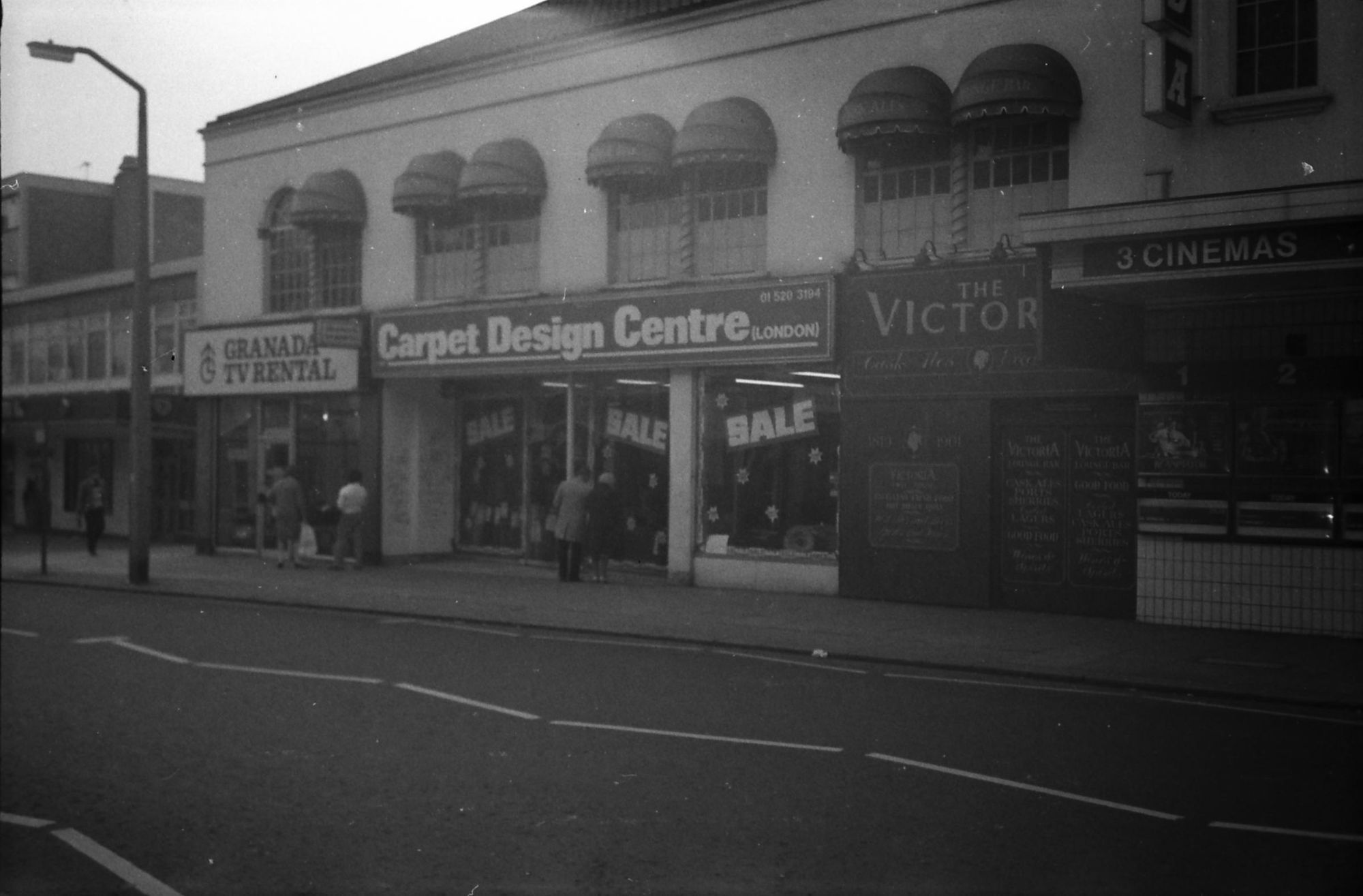 Victoria London E17 taken in 1986.. (Pub, External). Published on 10-01-2019