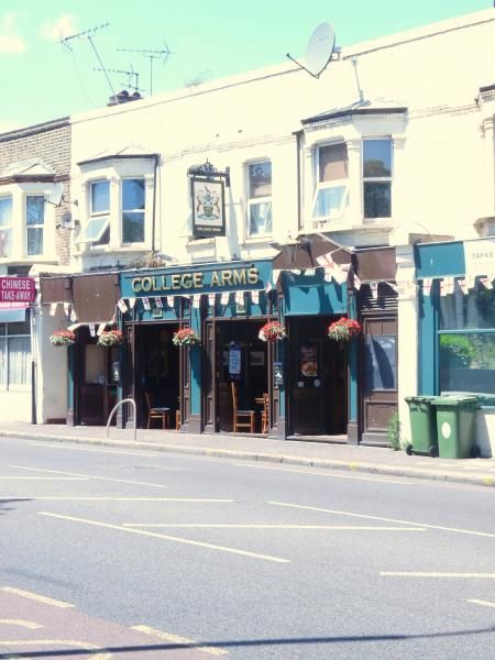 College Arms London E17. (Pub, External). Published on 18-11-2013