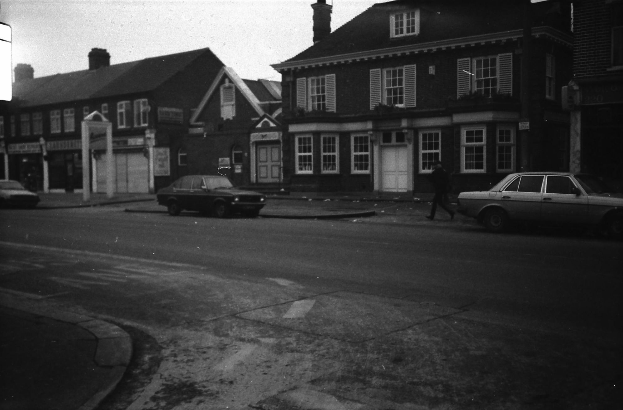 Racers - Dog & Duck London E17 taken in 1986.. (Pub, External). Published on 10-01-2019