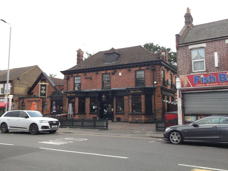 Dog &  Duck E17-20210820.. (Pub, External). Published on 08-01-2022