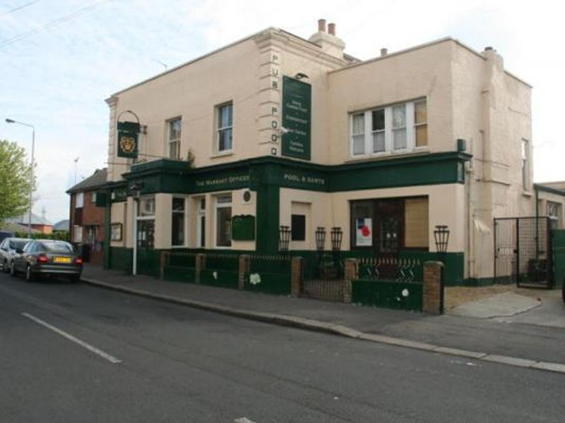 Warrant Officer London E17. (Pub, External). Published on 18-11-2013 
