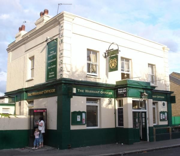 Warrant Officer London E17 Aug 2007. (Pub, External). Published on 18-11-2013