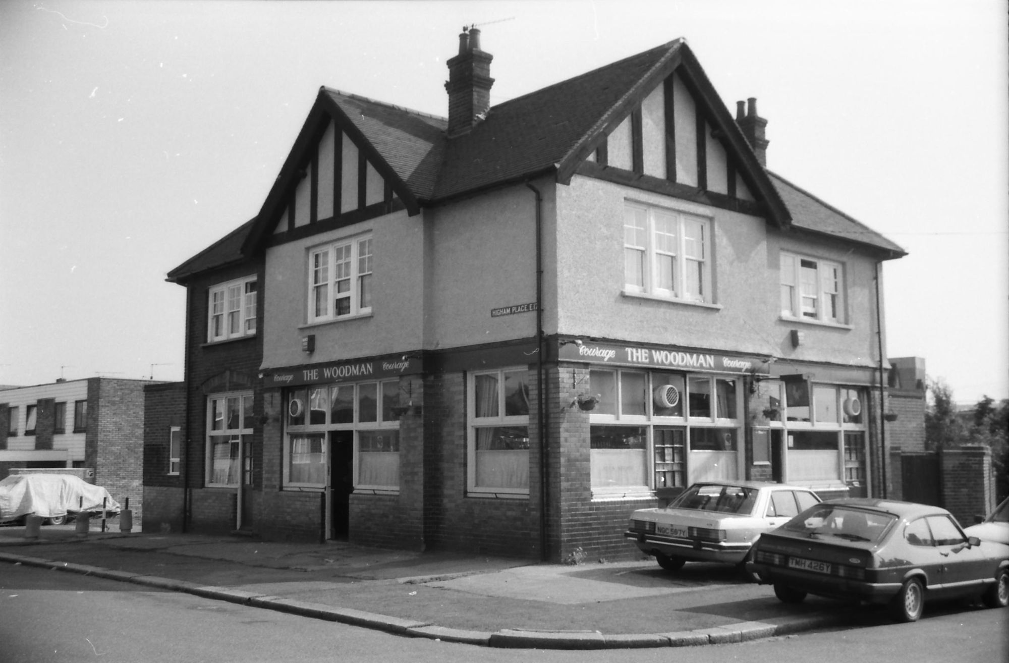 Woodman London E17 taken in Oct 1988.. (Pub, External, Key). Published on 10-01-2019