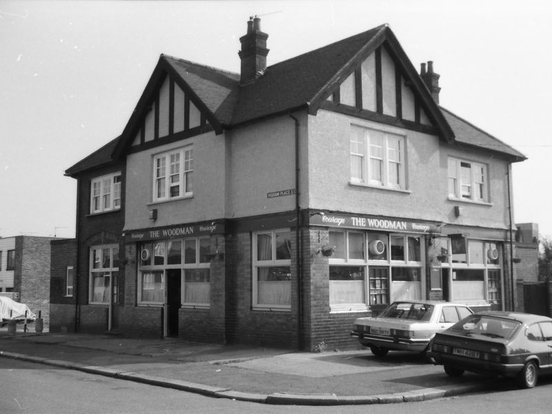 Woodman London E17 taken in Oct 1988.. (Pub, External, Key). Published on 10-01-2019