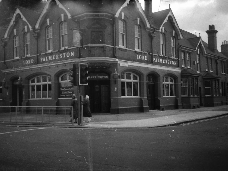 Lord Palmerston London E17 taken in 1986.. (Pub, External). Published on 10-01-2019