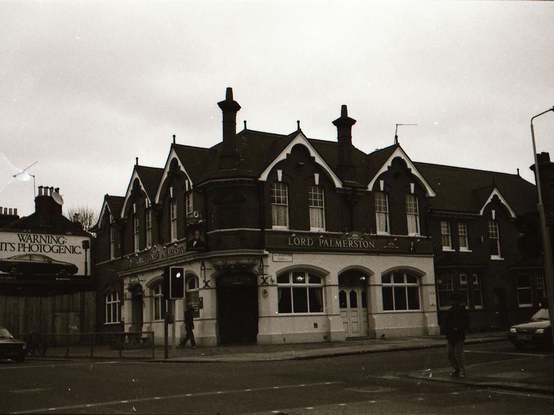 Lord Palmerston London E17 taken between Dec 1995-Jan 1994.. (Pub, External). Published on 10-01-2019