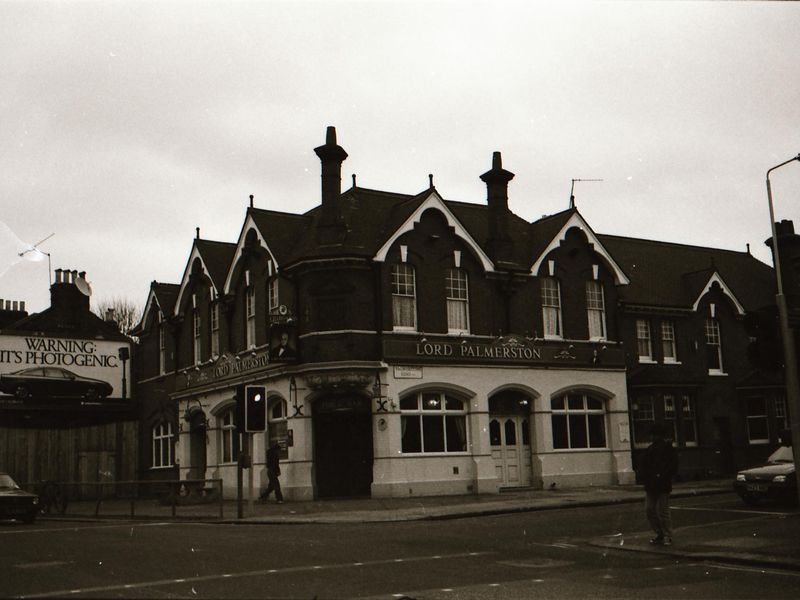 Lord Palmerston London E17 taken between Dec 1995-Jan 1994.. (Pub, External). Published on 10-01-2019 