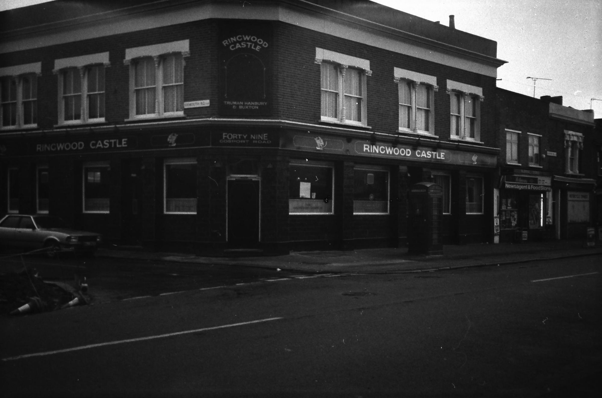 Ringwood Castle London E17 taken in 1986.. (Pub, External, Key). Published on 10-01-2019