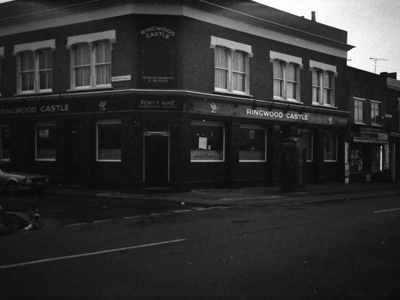 Ringwood Castle London E17 taken in 1986.. (Pub, External, Key). Published on 10-01-2019