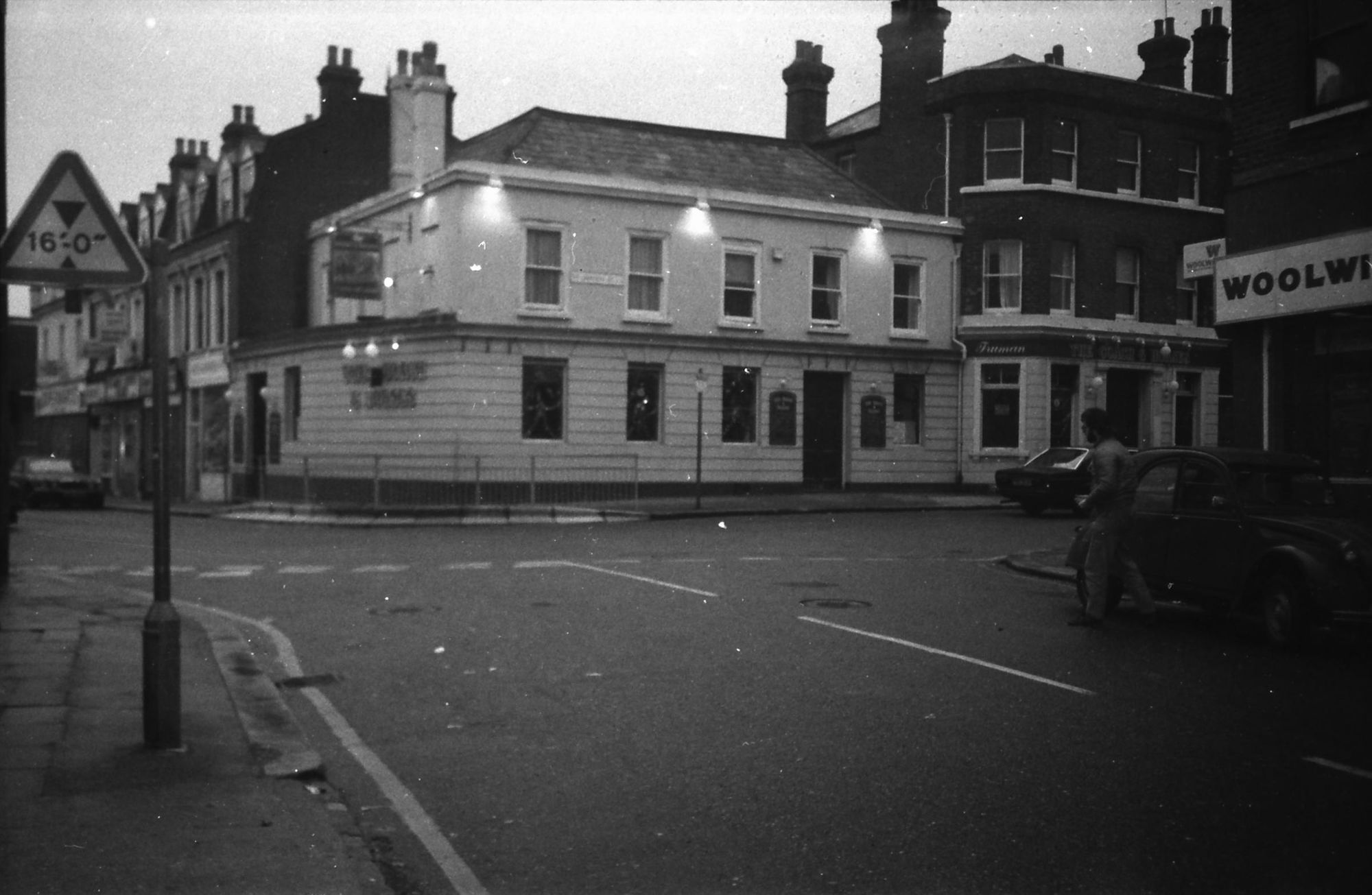 Coach & Horses London E17 taken in 1986.. (Pub, External, Key). Published on 10-01-2019