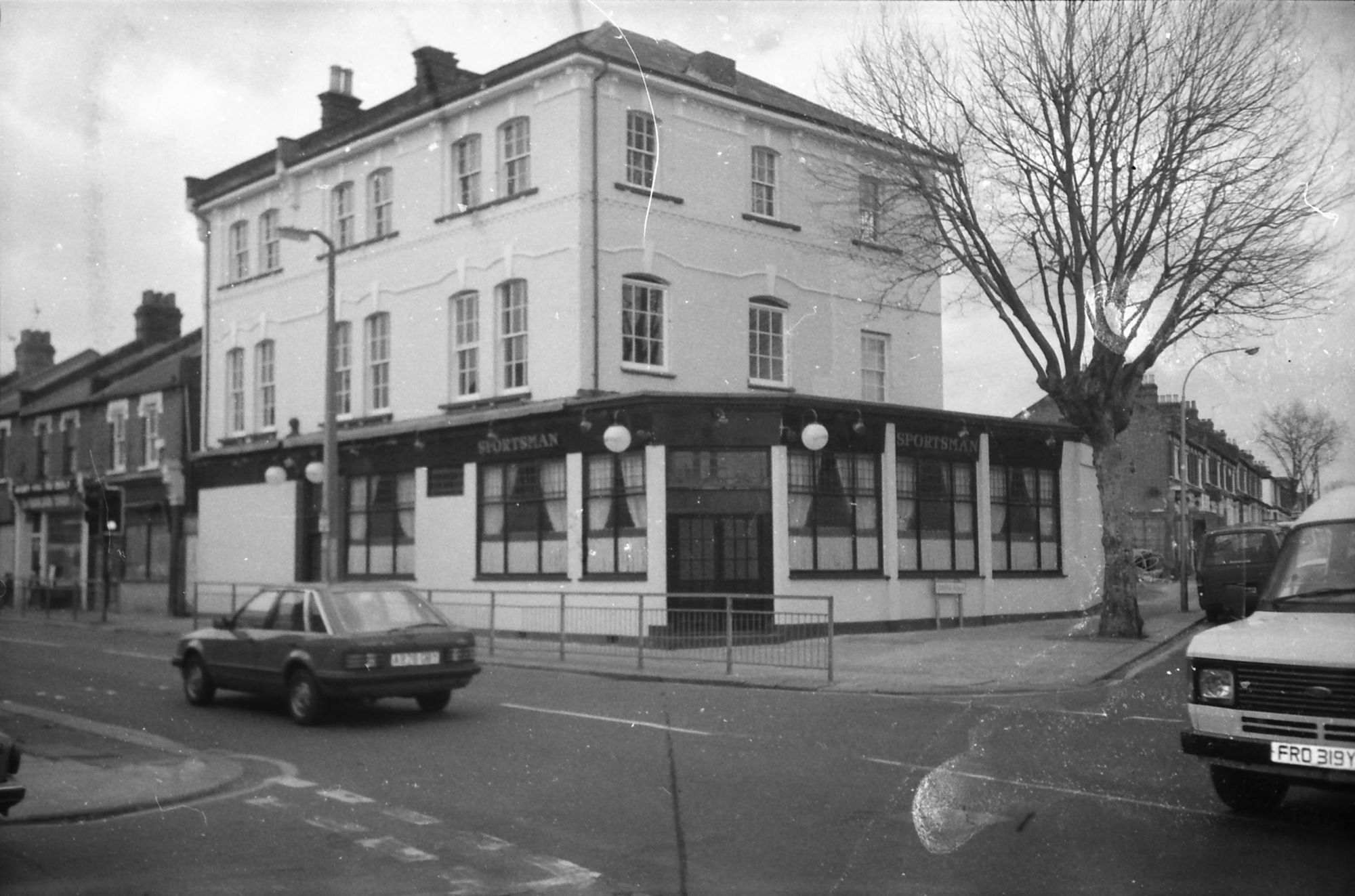 Sportsman London E17 taken in 1986.. (Pub, External, Key). Published on 10-01-2019