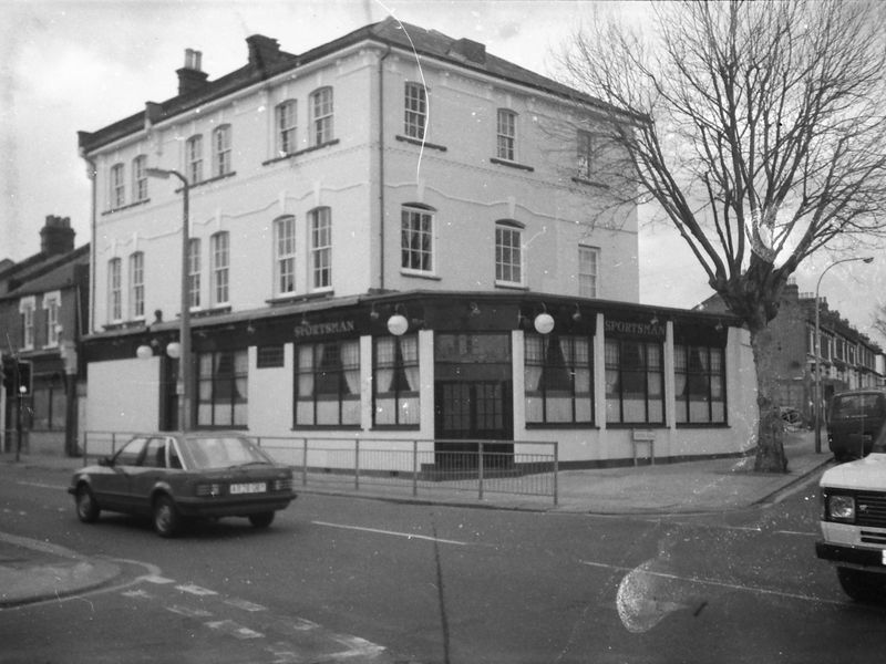 Sportsman London E17 taken in 1986.. (Pub, External, Key). Published on 10-01-2019